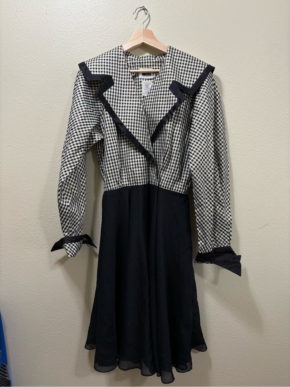 vintage Leslie Fay faux-two-piece dress from the 1980s